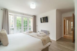 Riverside House - 4