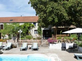 Chambre Jasmin avec piscine et parking au cœur des Châteaux de la Loire - FR-1-590-465 - 4