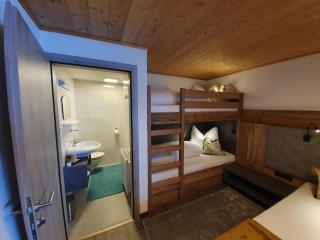 Apartment in Kaltenbach near Ski Lift - 1