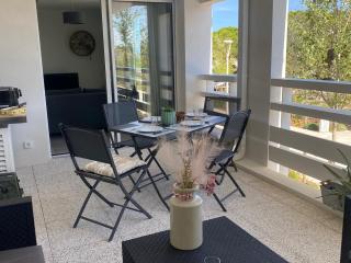 Bel T2 climatisé à Port Leucate - 4 pers - Terrasse - PKG privé - Proche plage - FR-1-727-29 - 0