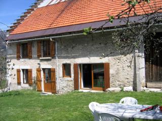 Ferme rénovée, 4 chambres, animaux admis, parking, 9 pers, Autrans, Vercors - FR-1-737-65 - 0