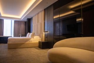 Hotel Chicago - 0