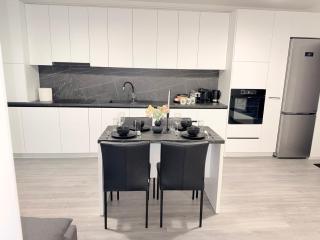 Short Stay Cosbuc - 2