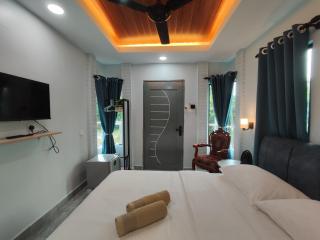 Ku's Roomstay 2 - Free Netflix & Wifi - 2