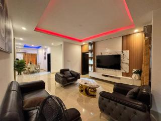 Fully furnished 4-bed Apartment - 0