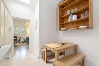 Twin Gables - Federation Retreat with Garden Studio - 1