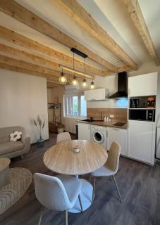 La Petite Couze, Maison cozy pour 2 en Auvergne - 0