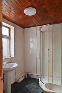 Amarillys Guest House - 8