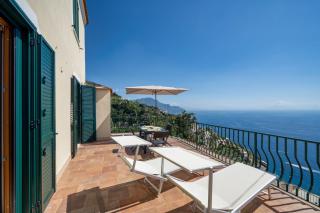 Casa Trofimena, 250 steps from the street, with a breathtaking view - 9