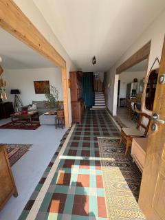 Authenticity and friendliness - 8