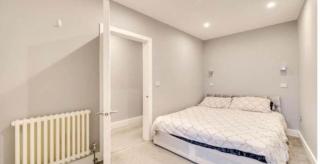 Fulham 3-Bed Duplex - Luxury interiors, prime spot - 2