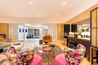 Clifton YOLO Spaces - Clifton White House Villa - 1