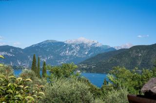 Inas Lake Garden Elias Suite - 2