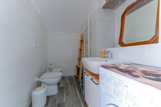 Inas Lake Garden Elias Suite - 5