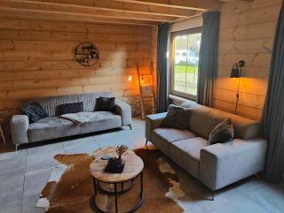 Chalet Momage dichtbij Skiliften, Skiverhuur en Bikepark! - 9