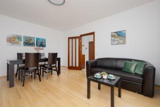 Wooden Apartment Bellottiego Warsaw with Parking by Noclegi Renters - 7