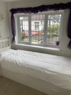 Spacious Family Home, Comfort, Safety and Smiles Await! - 9