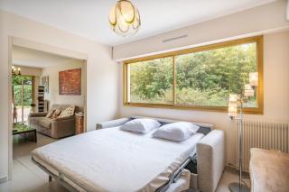 Pleasant 2 bedroom with large terrace - 2