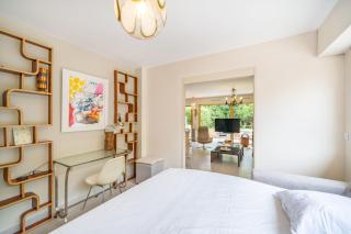 Pleasant 2 bedroom with large terrace - 1