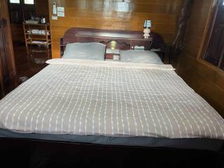 Gavin House - 8