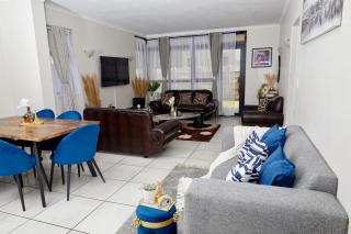 Opulent Oasis - 6