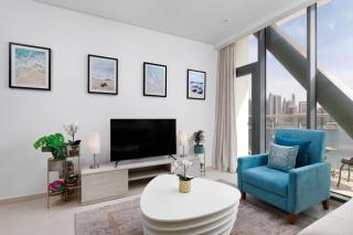 Maison Privee - Elegant Palm Retreat with Iconic Sea & Marina Vws - 4