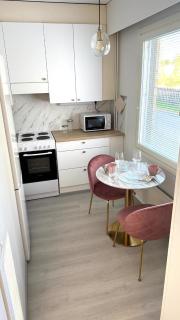 Pluminous Studio- Free Parking- No staircase - 9