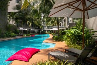 Diamond 2BR Deluxe Poolside Condo - 9