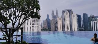 Majestic Suites Infinity Pool by KLCC City - 1