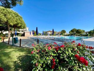Holiday house with garden and pool - 7