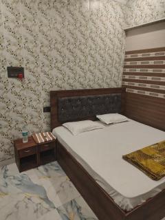 Raghunandan Home stay - 8