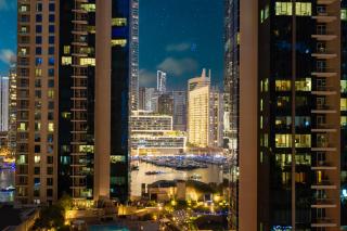 LUX The Luxurious Central JBR Suite - 8