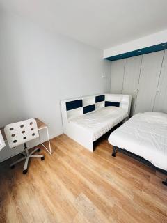 Valin 1, centre ville, face au port, LR105 - 3