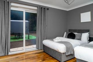 Elegant 1BD, Gym, Parking, Bus to Airport, Sleeps4 - 1