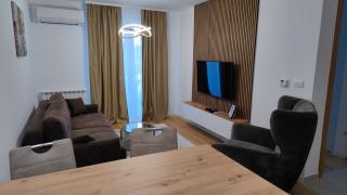 Heaven Luxury Stay - Prime Location with Free Parking - 7
