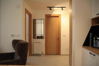 Heaven Luxury Stay - Prime Location with Free Parking - 3