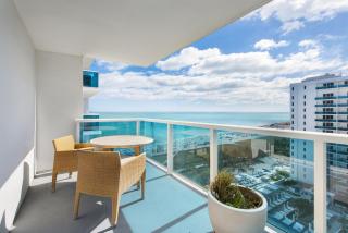 Lumina Residences 2BR Skyline Escape - 8