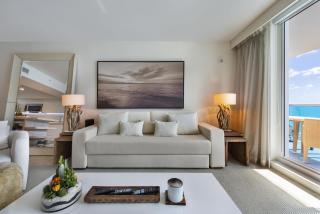 Lumina Residences 2BR Skyline Escape - 5