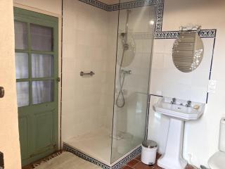 Un Mazet en famille dans le jardin - 8