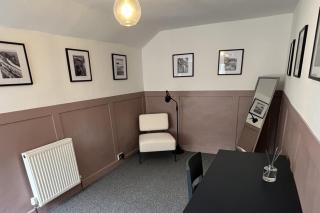 2 Bedroom Cottage - Sleeps 4 - Wifi Fireplace - 3
