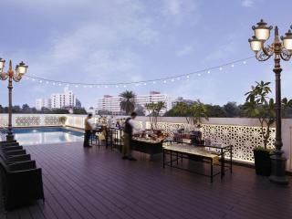 Grand Mercure Vadodara Surya Palace - 8