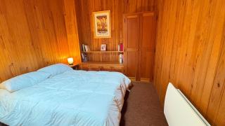 Large sunny duplex, forest, fireplace, skiing - 7