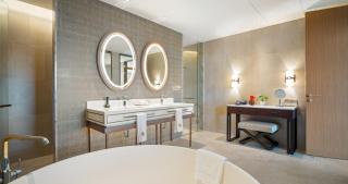 Angsana Laguna Lakeside Suite - Spacious, Elegant and Private - 8