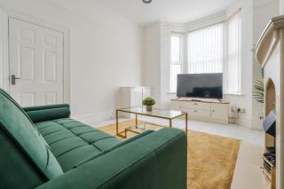 Mersey View 4 Bedroom by Liverpoollux Next To Everton Stadium - 2
