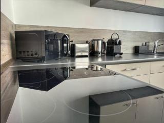 3 Zimmer Apartment mit Balkon - 4