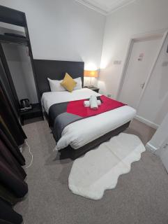Home Stay Hotel - 4