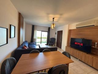 aura residence - 1