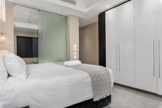 Beautiful Apartment with Pool, Parking and King Bed in Historic Cape Town City Centre - Kaapstad - 4
