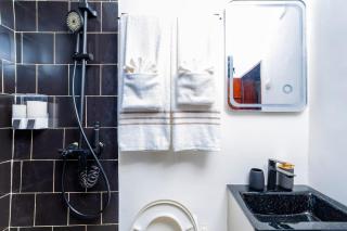 Luxury 2-BR w Wi-Fi, 24hr Security & Free Laundry - 3