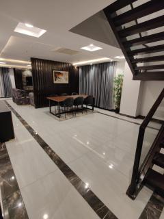 Gold Crest Mall & Residency Premium Apartments With Al-Fatah Store & Shopping Mall - 5